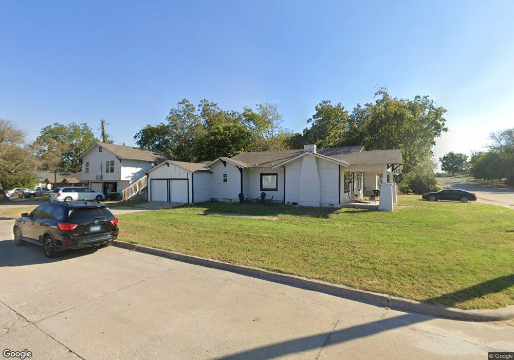 226 W 18th St, Ada, OK 74820 - photo 1