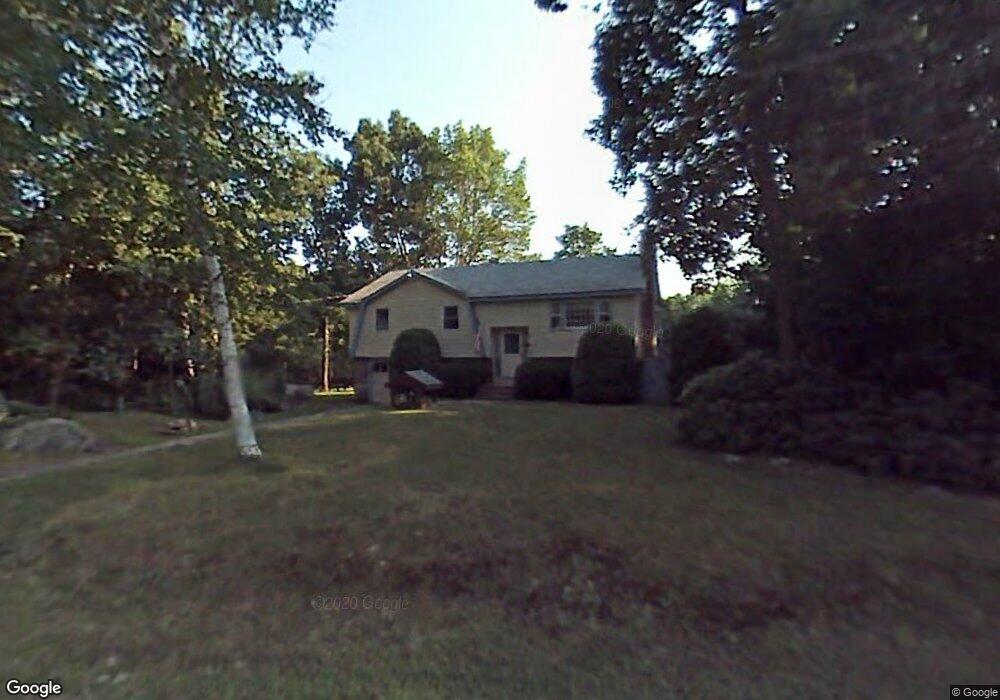 2 Debbie Dr, Pelham, NH 03076 - photo 1