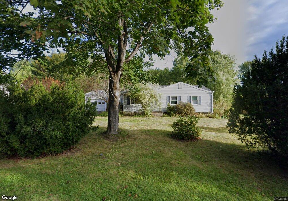 51 Tracy Cir, Amherst, MA 01002 - photo 1