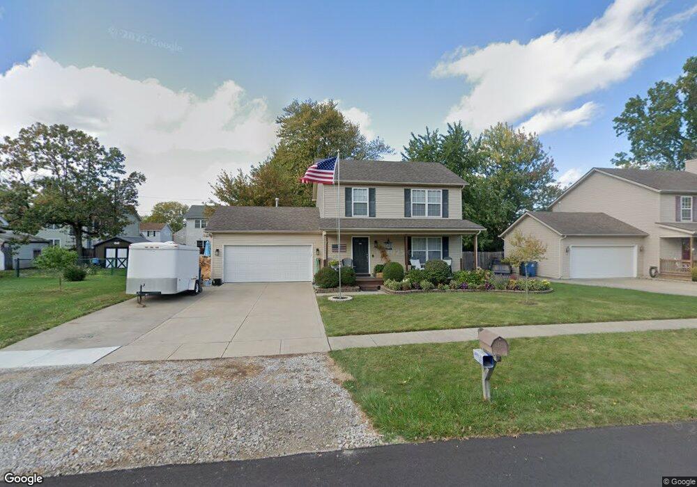 646 Hollywood Ave, Sheffield Lake, OH 44054 - photo 1