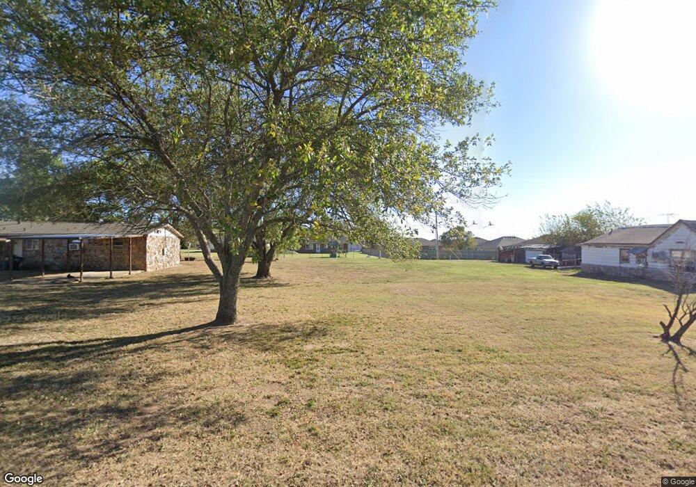 1811 W University St, Shawnee, OK 74804 - photo 1