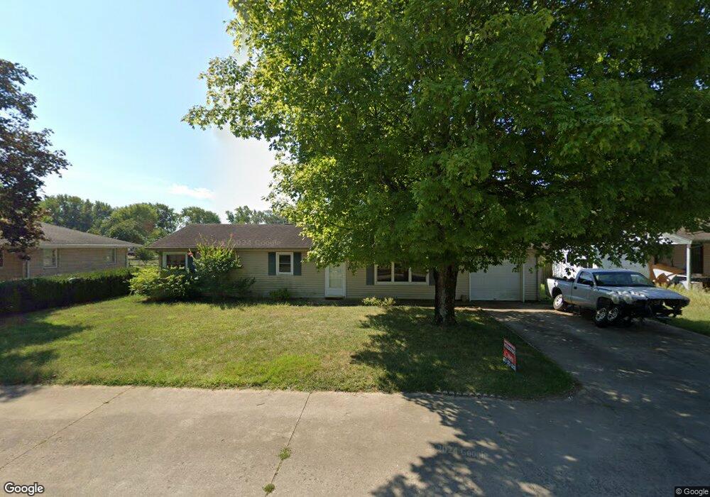 543 Daugherty St, Columbus, IN 47201 - photo 1