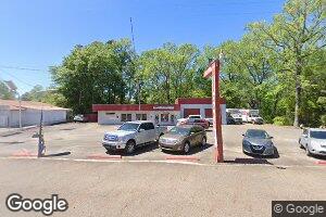 711 S Pine St, Vivian, LA 71082