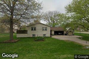 401 Ford St, Grandview, IA 52752