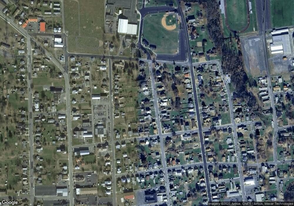 112 Pine St, Petersburg, WV 26847 - photo 1