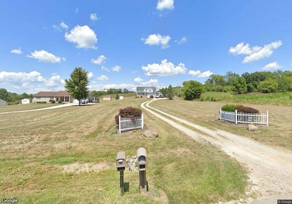 7302 Tarlton Rd, Circleville, OH 43113 - photo 1