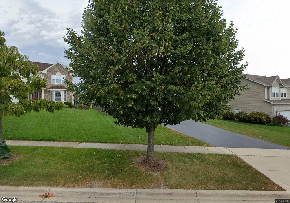 4 Lake Plumleigh Ct, Algonquin, IL 60102 - photo 1