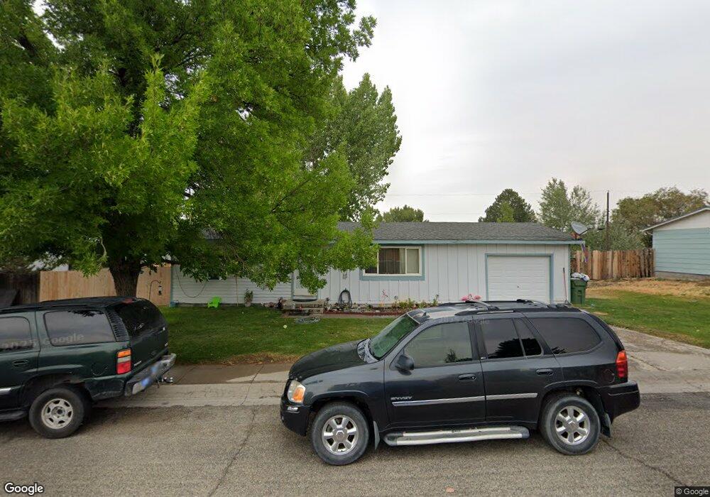 1805 Pearce St, Winnemucca, NV 89445 - photo 1