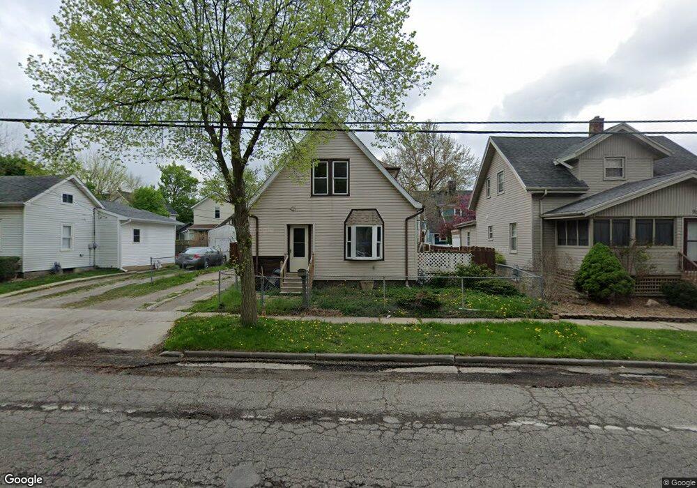 906 E Maple Ave, Adrian, MI 49221 - photo 1