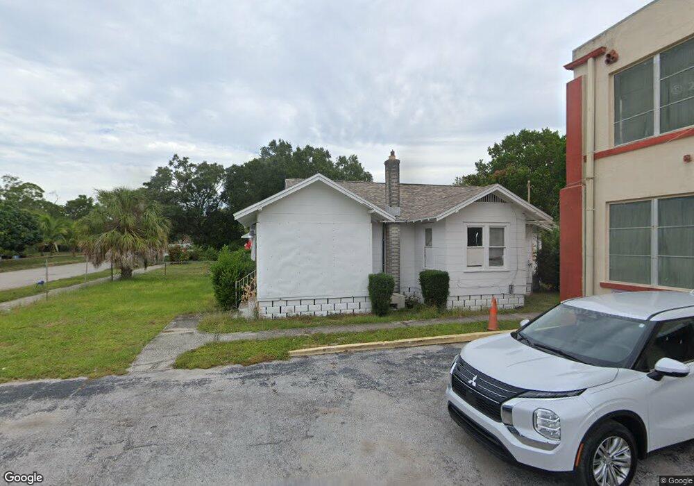 929 14th St N, Saint Petersburg, FL 33705 - photo 1