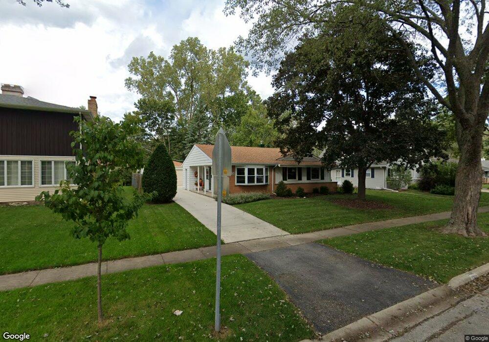 2308 Martin Ln, Rolling Meadows, IL 60008 - photo 1