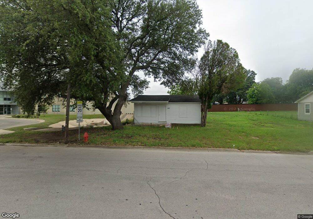 210 E Ave E, Copperas Cove, TX 76622 - photo 1