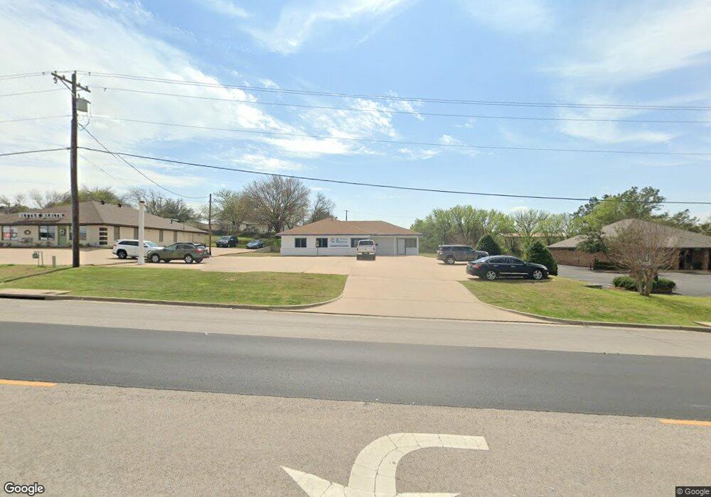 1712 Santa fe Dr, Weatherford, TX 76086 - photo 1