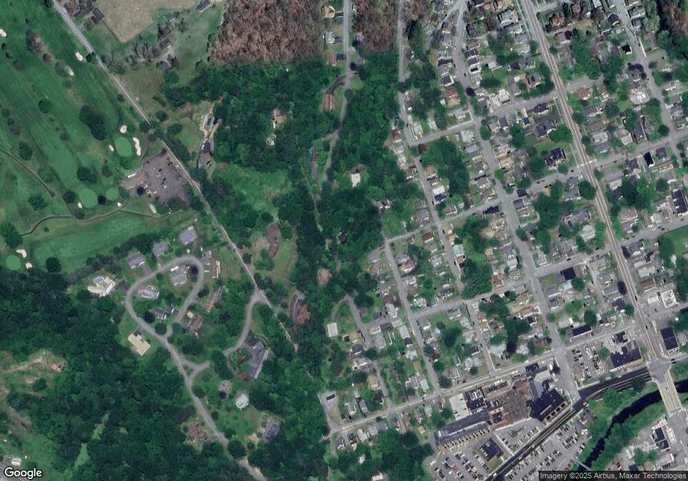 1401 Overlook Ave, Honesdale, PA 18431 - photo 1