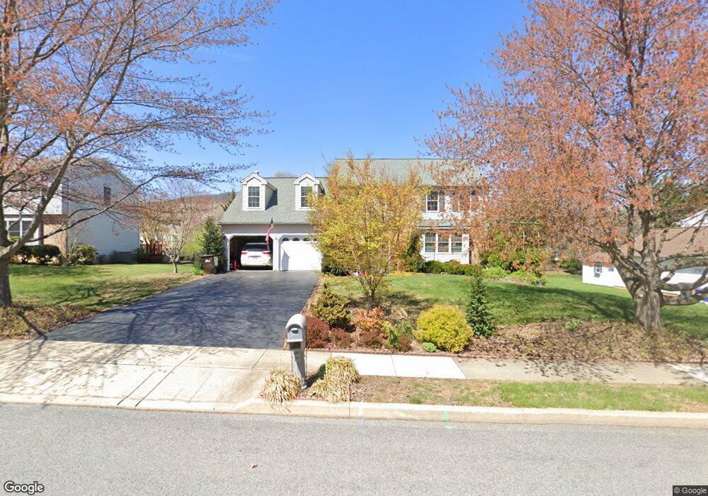 1103 Hickory Ln, Reading, PA 19606 - photo 1