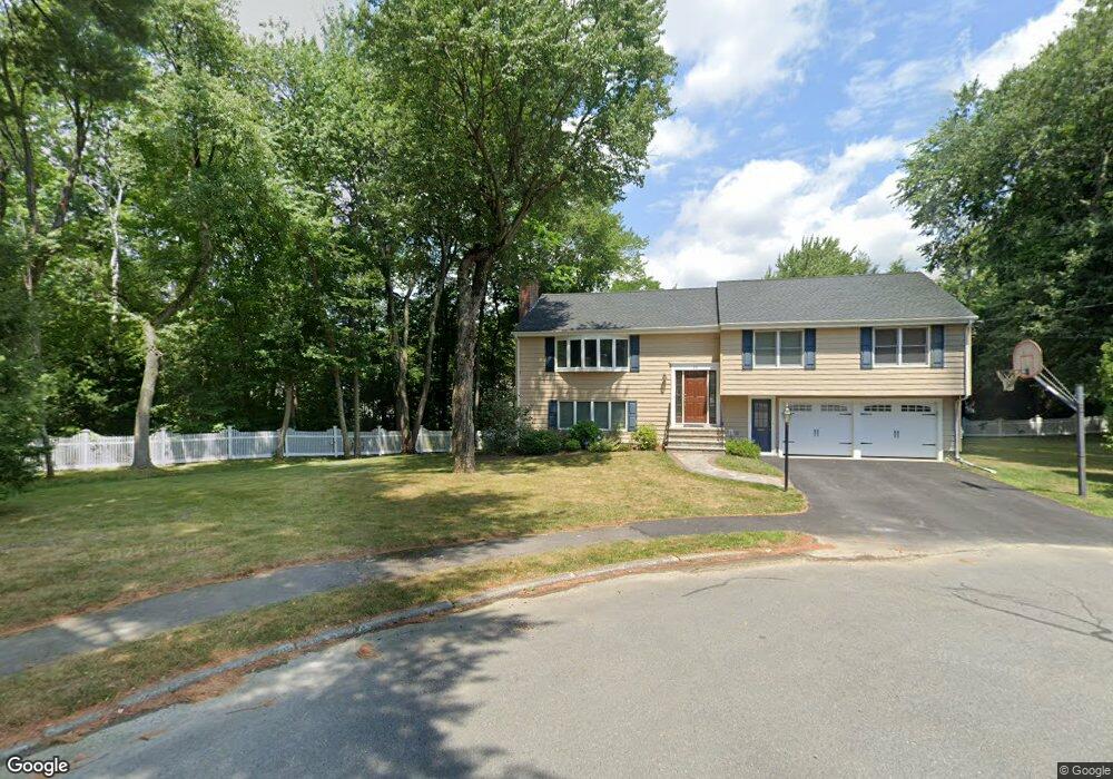 10 Elizabeth Cir, Needham, MA 02492 - photo 1