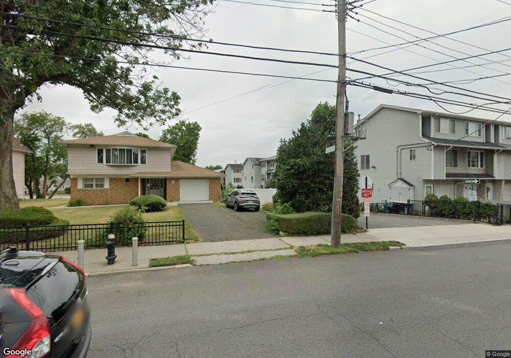 12 Vogel Ln, Staten Island, NY 10314 - photo 1