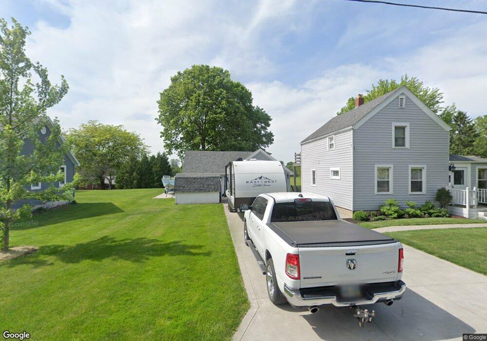 163 Smith St, Elmore, OH 43416 - photo 1