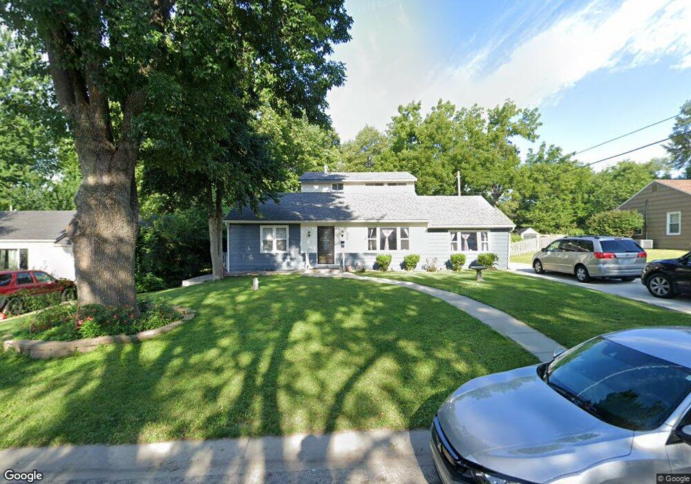 5614 Barton Ln, Shawnee, KS 66203 - photo 1