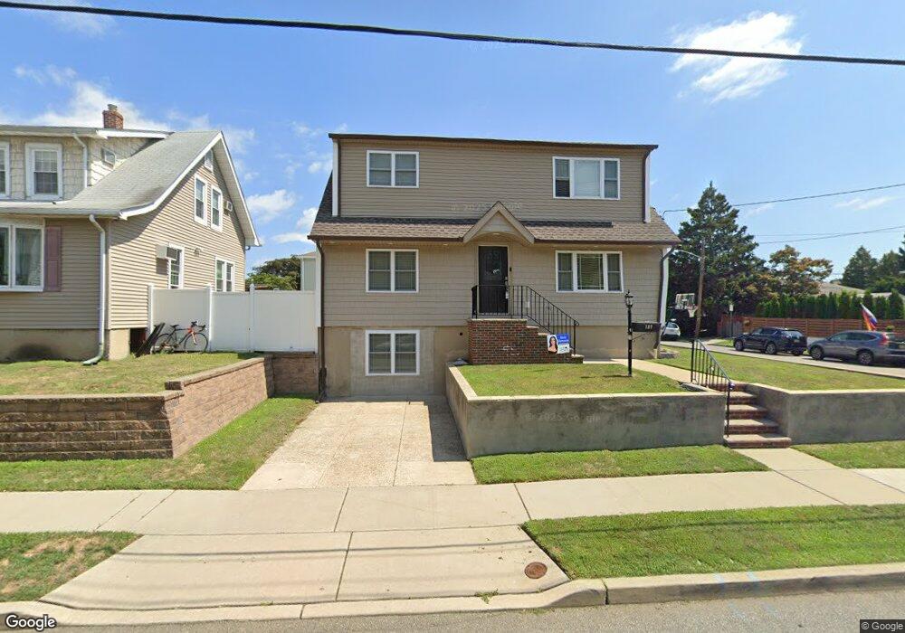 137 Forest Ave, Lyndhurst, NJ 07071 - photo 1