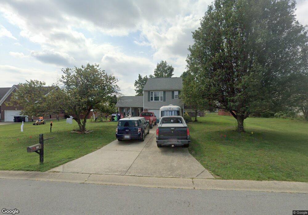 621 Helm Ln, Mount Washington, KY 40047 - photo 1