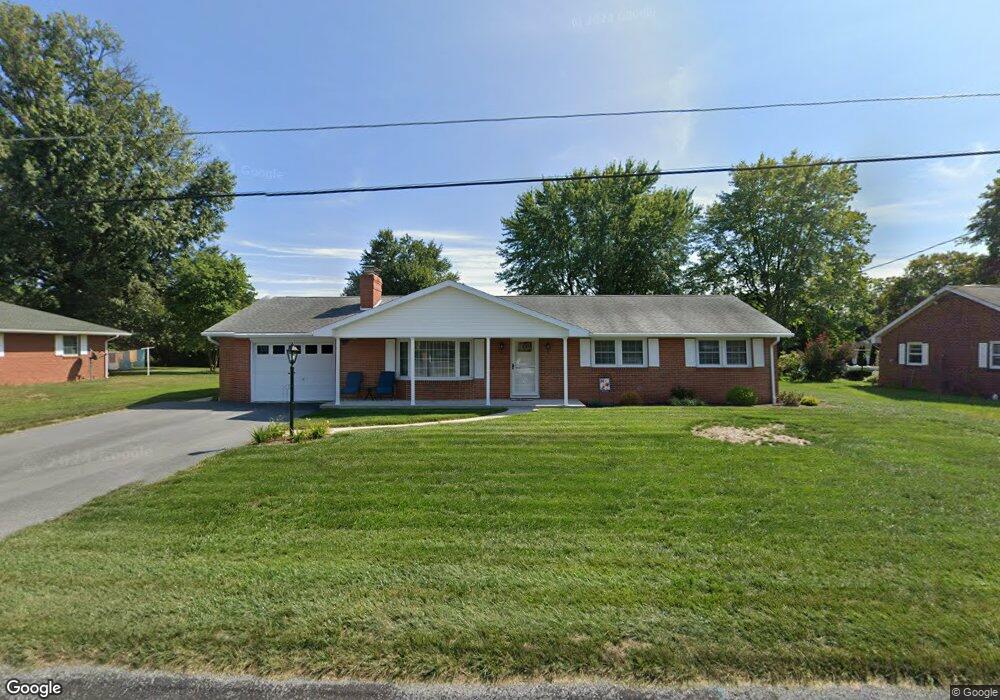 13430 Meadowview Ave, Waynesboro, PA 17268 - photo 1