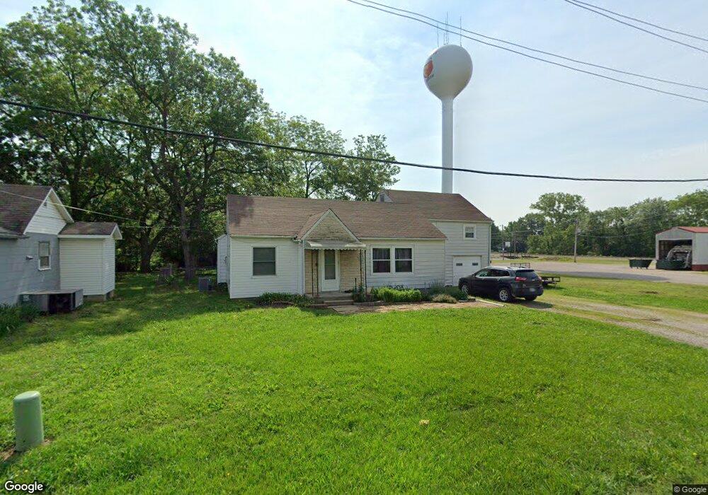 603 S Wells, Altamont, KS 67330 - photo 1