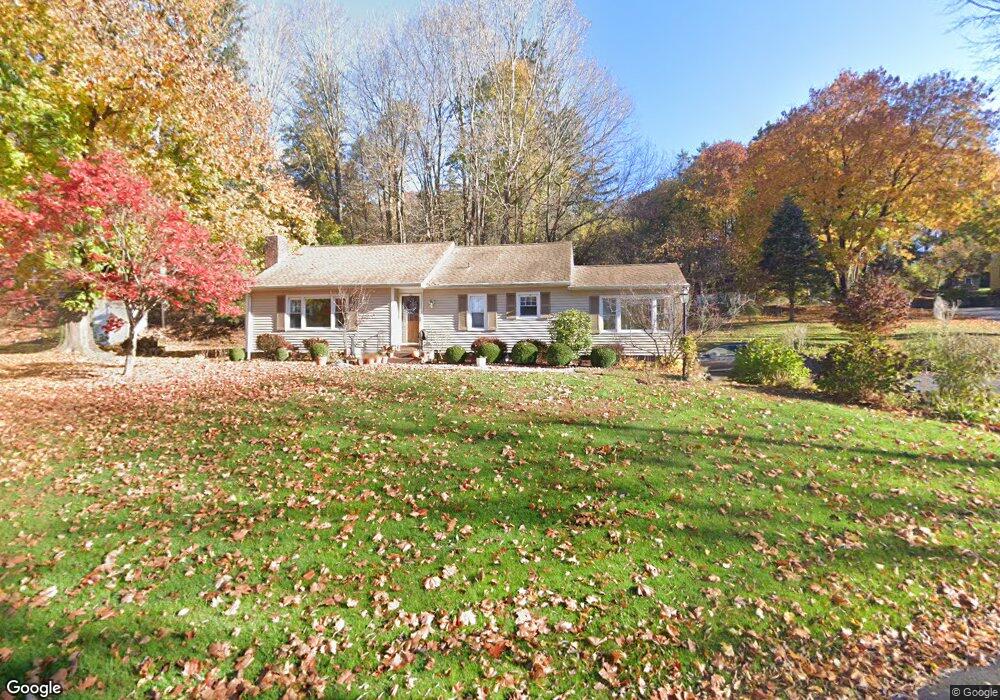 8 Cherry Ln, Brookfield, CT 06804 - photo 1