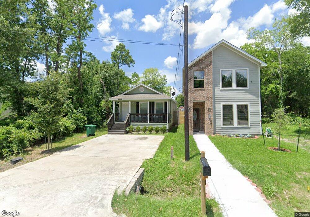 7829 Dyer St, Houston, TX 77088 - photo 1