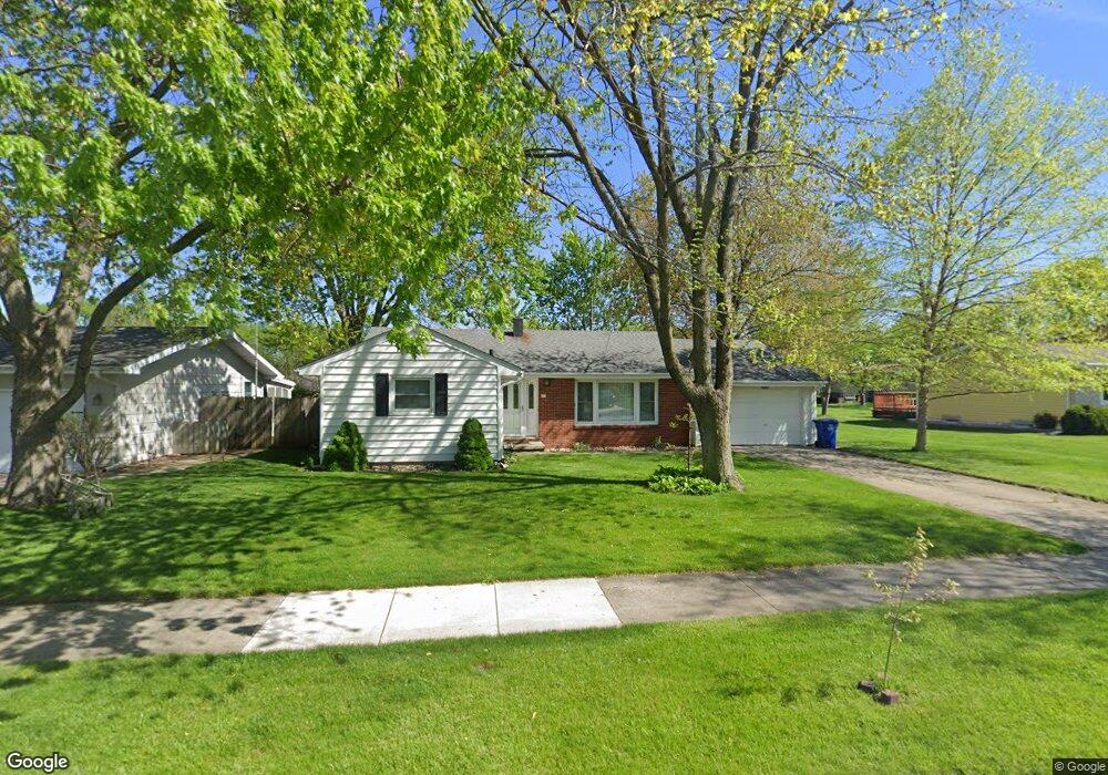 202 Sherwood Dr, Crown Point, IN 46307 - photo 1