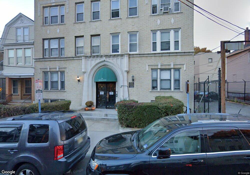 206 Jewett Ave unit 3, Jersey City, NJ 07304 - photo 1