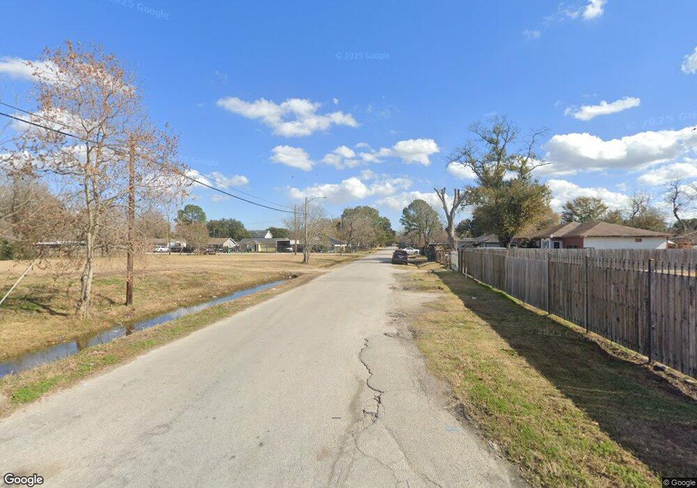 311 Charles Rd, Houston, TX 77076 - photo 1