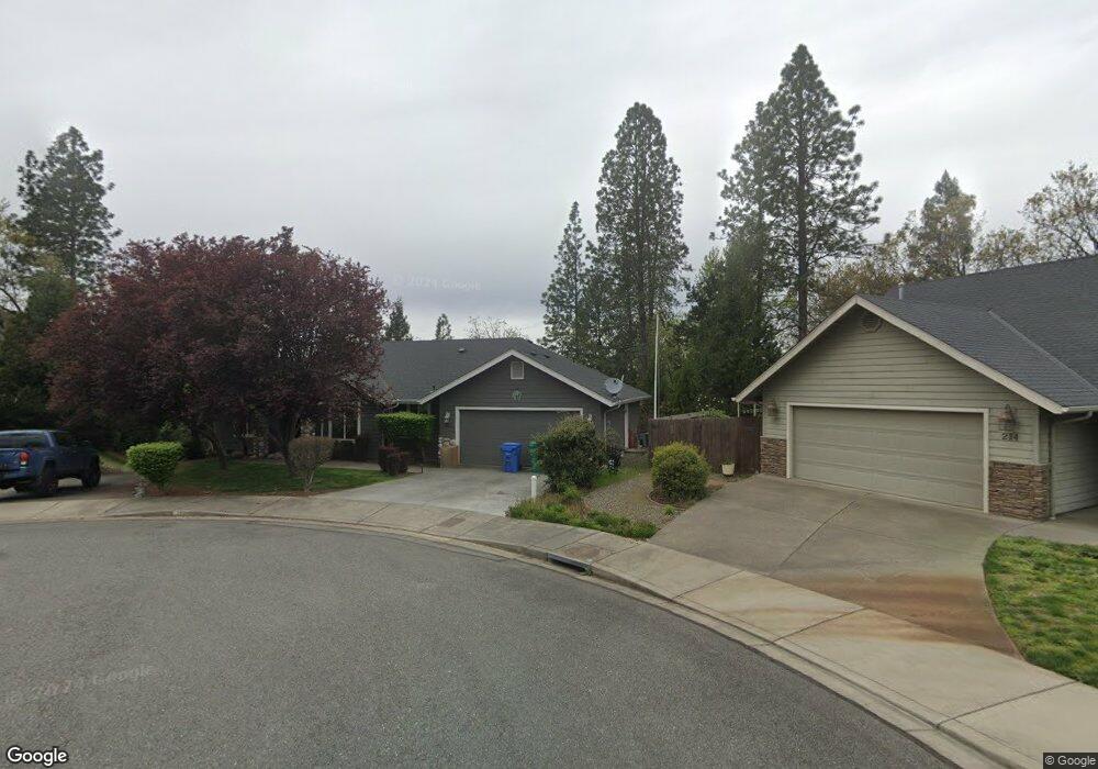 202 Sapphire Ct, Grants Pass, OR 97527 - photo 1