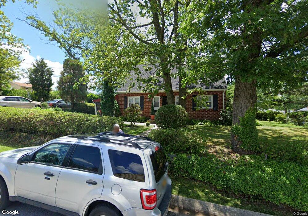 2501 Pinewood Ave, Baltimore, MD 21214 - photo 1