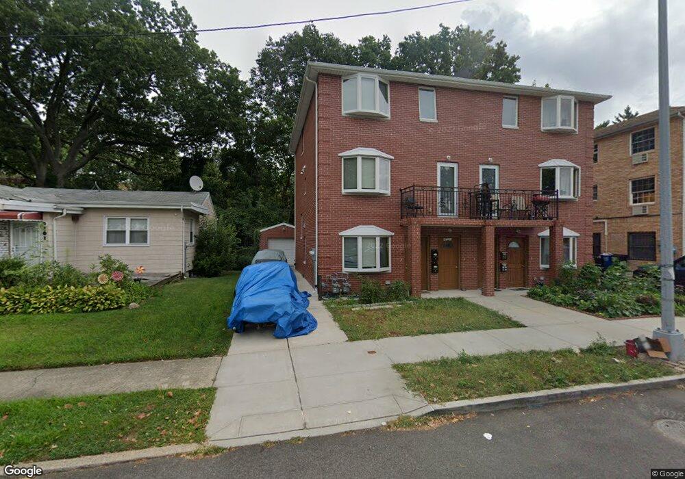 67-23 185th St unit 2+3FL, Fresh Meadows, NY 11365 - photo 1