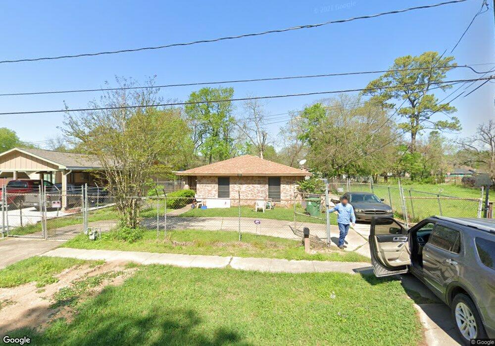 8437 Westcott Rd, Houston, TX 77016 - photo 1