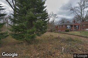 326 Northridge Dr, Saint Louis, MO 63137
