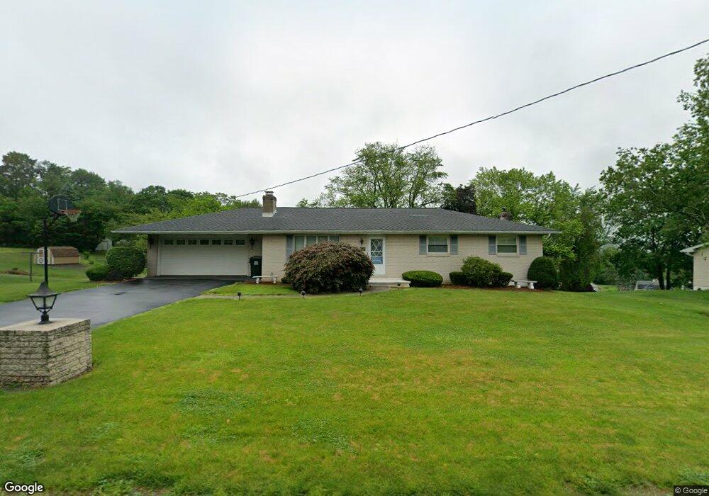 2729 Grove St, Slatington, PA 18080 - photo 1