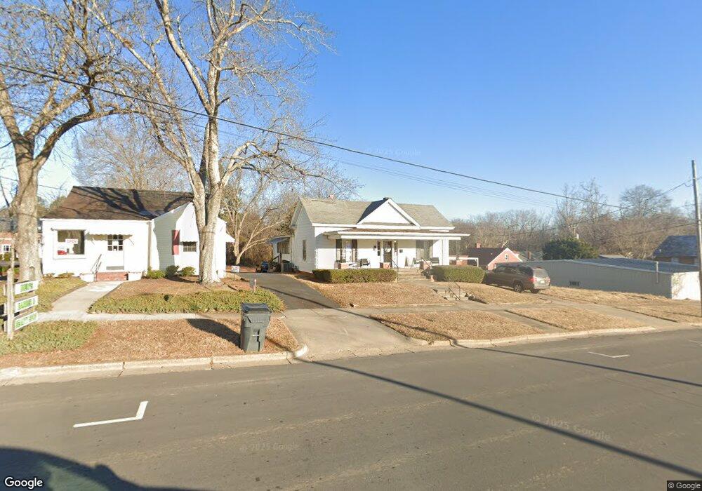 121 E McClanahan St, Oxford, NC 27565 - photo 1