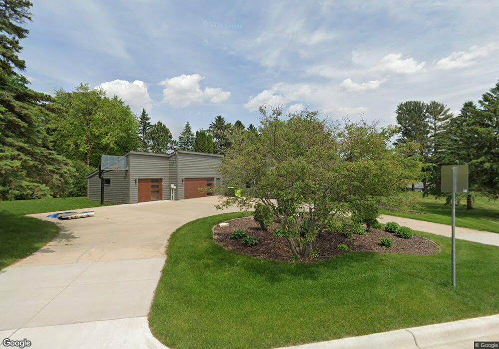 905 Jefferson Dr, Zumbrota, MN 55992 - photo 1