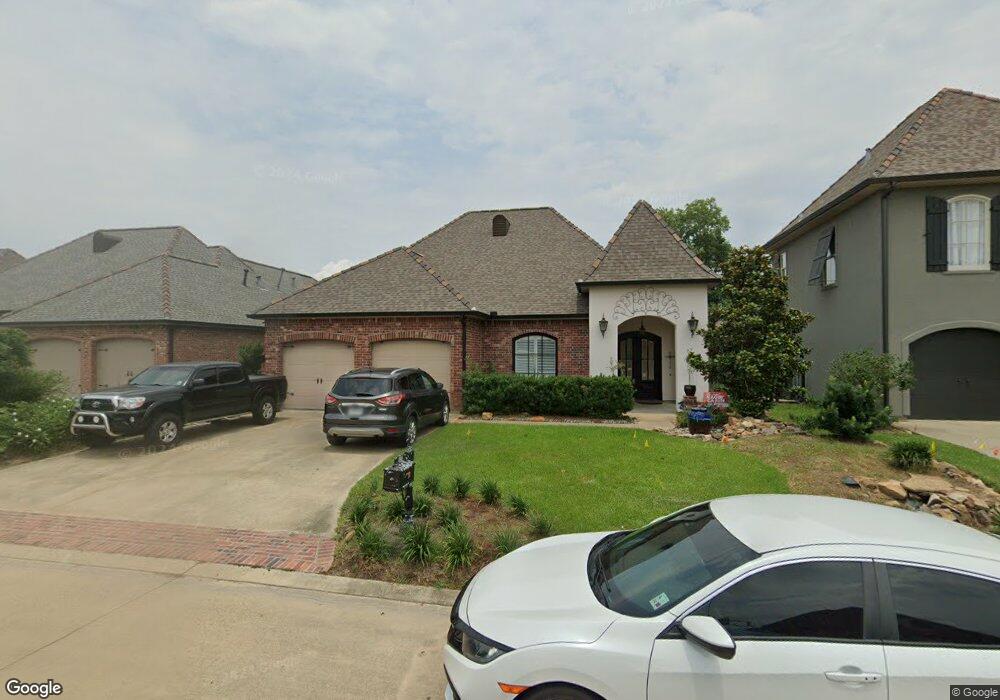 920 Chartres St, Lake Charles, LA 70605 - photo 1