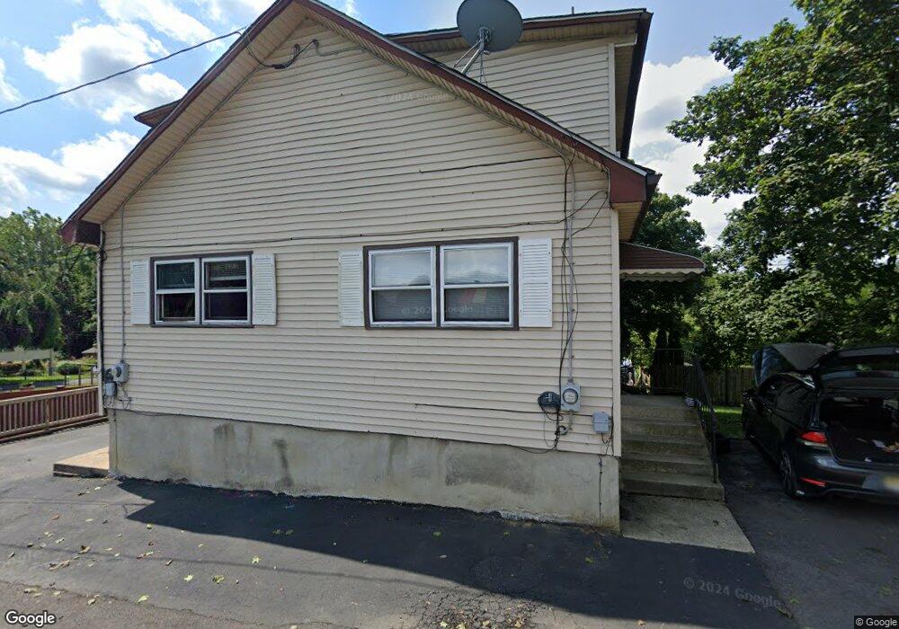 915-917 915-917 Carhart Alley, Phillipsburg Town, NJ 08865 - photo 1