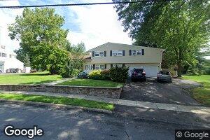 36 Inwood Dr, Milltown, NJ 08850