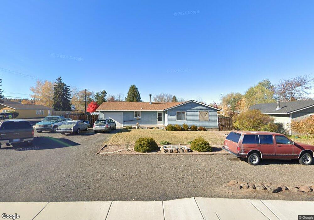 2441 SW 27th St, Redmond, OR 97756 - photo 1