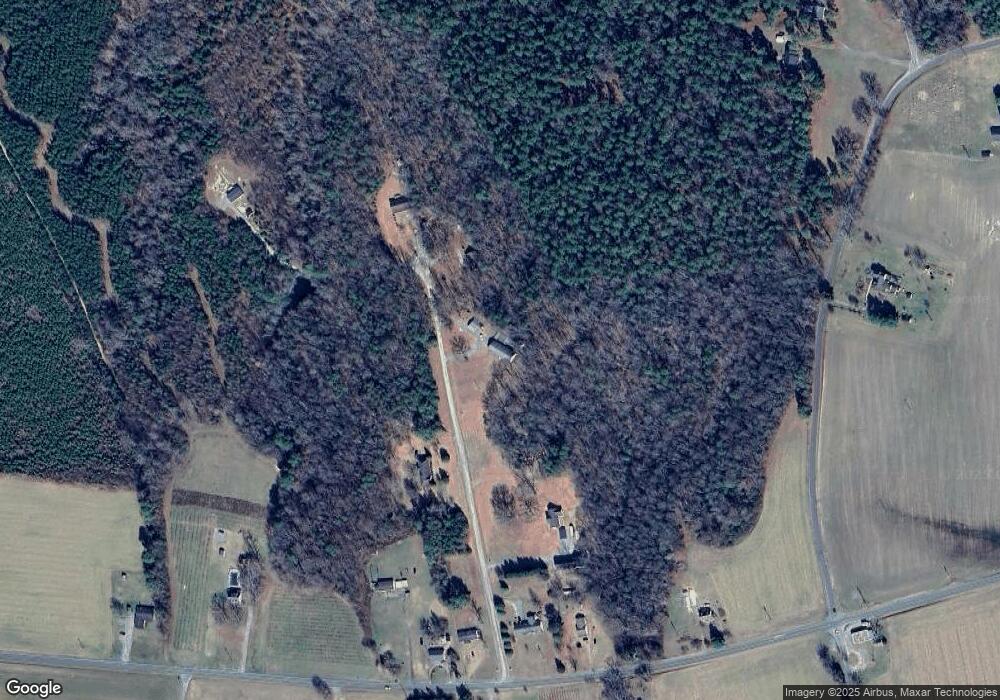 274 Lonesome Oak Dr, Dunnsville, VA 22454 - photo 1