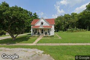 711 Hickory St, Hamilton, IL 62341