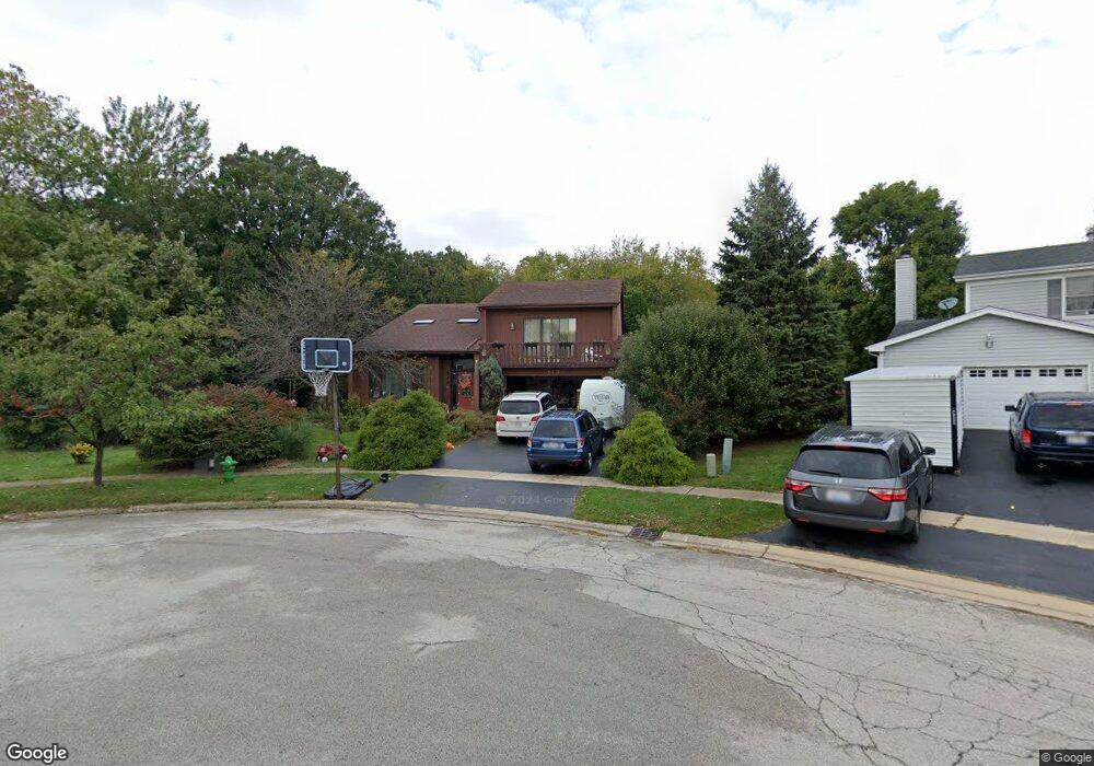 815 Hanson Ct, Batavia, IL 60510 - photo 1