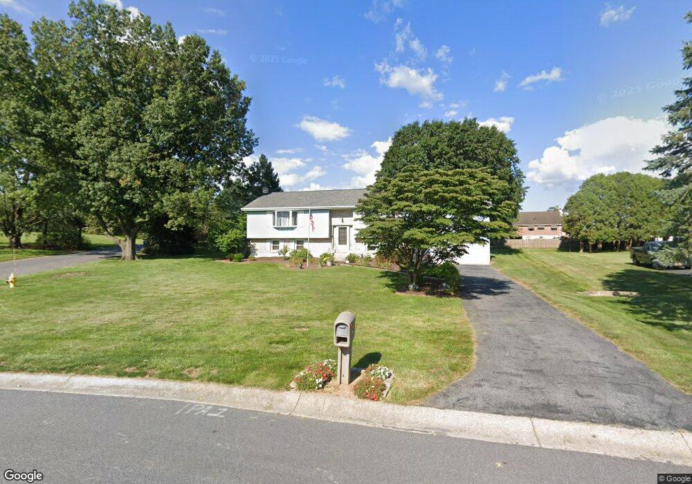 68 Hertzog Dr, Leola, PA 17540 - photo 1