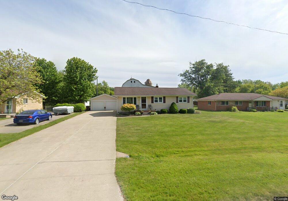 2039 Maplecrest Dr, Carleton, MI 48117 - photo 1