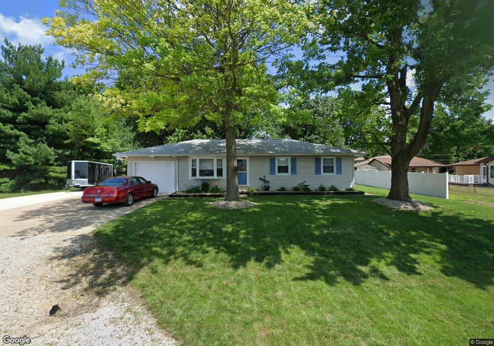 208 Pershing Ct W, Philo, IL 61864 - photo 1